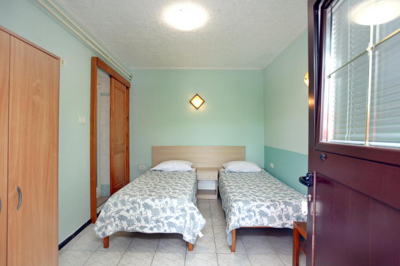 Dino Studio And Room Apartments Portoroz Ngoại thất bức ảnh