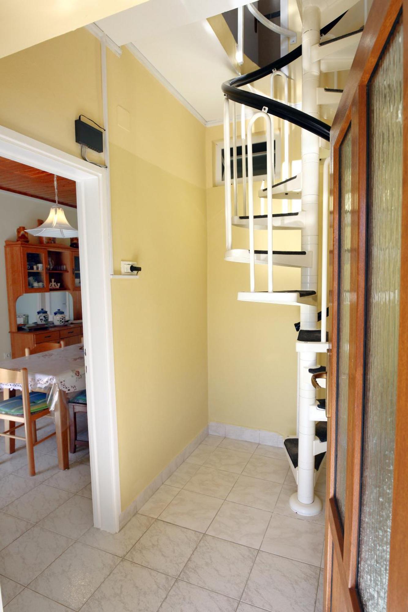 Dino Studio And Room Apartments Portoroz Ngoại thất bức ảnh